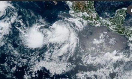 Tormenta tropical Fabio se aproxima al ciclón Emilia; efecto Fujiwhara formaría huracán categoría 1