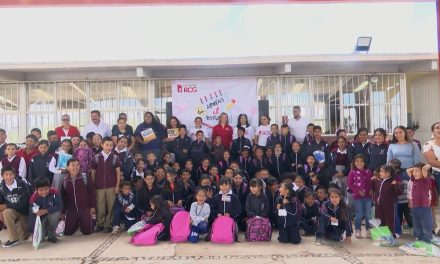 Lleva Fundación RCG apoyos escolares a ejidos