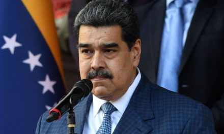 Exigen a Brasil, Colombia y México que pidan actas de votación a Maduro