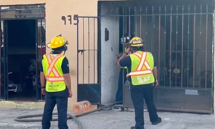 Menores provocan incendio en Saltillo