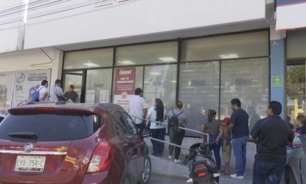 Trabajadores saturan oficinas del FONACOT
