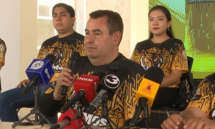 Presentan la carrera de Jurisprudencia
