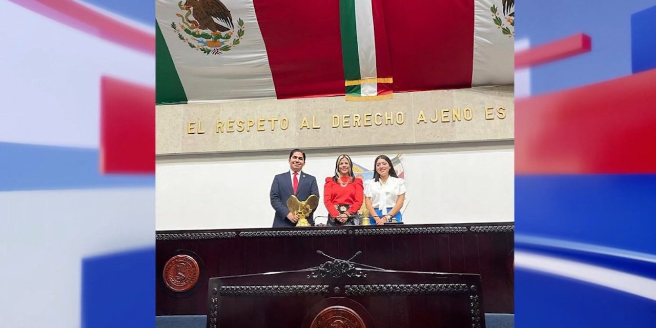 Presente UAdeC en el Quinto Simulador del Poder Legislativo del Estado de Hidalgo