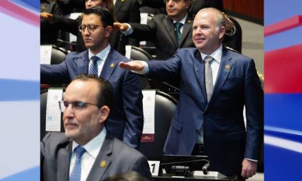 Rinde protesta Theo Kalionchiz como Diputado Federal por Coahuila