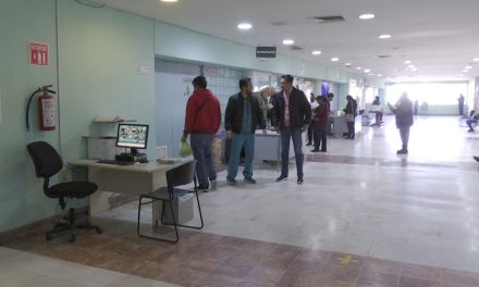 Se queda el IMSS sin 300 médicos especialistas en Coahuila