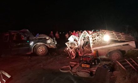 Un muerto y cinco lesionados deja accidente luego de que ambulancia fuera impactada