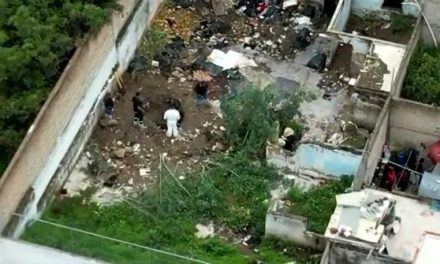 Encuentra colectivo una fosa clandestina con restos humanos en Zapopan, Jalisco