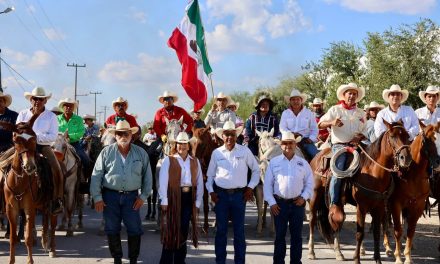 Gran Cabalgata de Sabinas reúne a cientos de jinetes