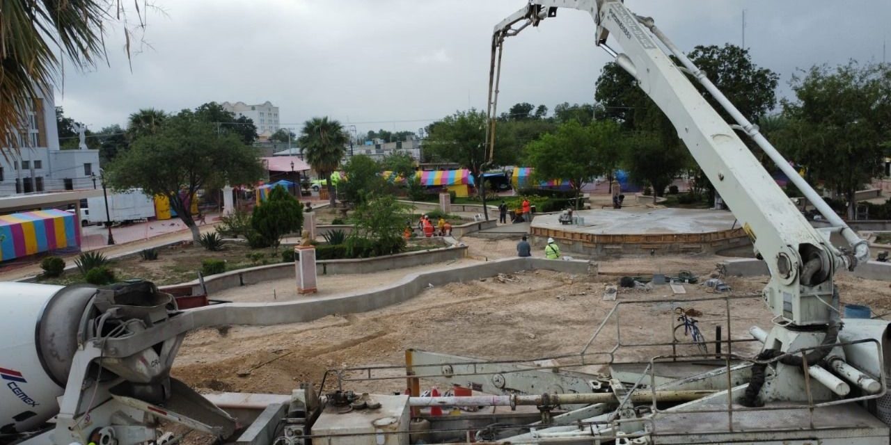 Avanza remodelación de la plaza Benjamín Canales en Acuña