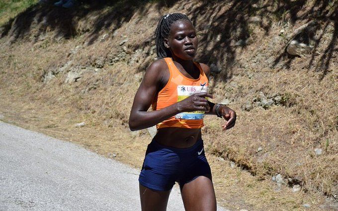 Atleta olímpica de Uganda muere al ser quemada viva por su novio