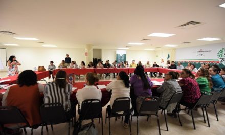 Realizan taller de gramática para servidores públicos