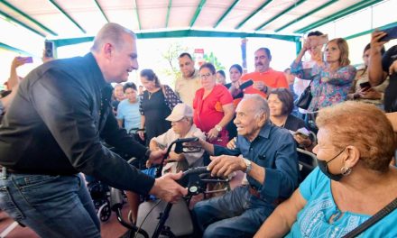 Entrega Román Cepeda obras de rehabilitación