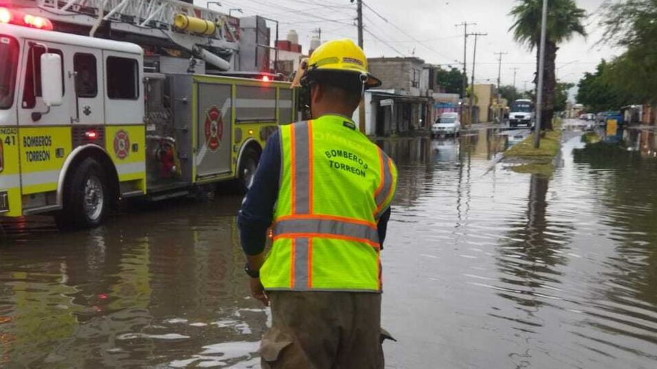 Atienden afectaciones por lluvias atípicas en Torreón