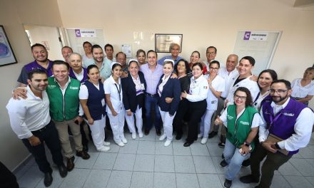 Manolo Jiménez inicia entrega de la Tarjeta de la Salud Popular