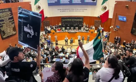 Pueblo de México toma el pleno del Senado ante reforma judicial