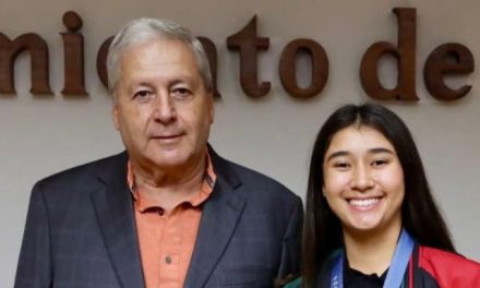 Ayuntamiento de Saltillo reconoce a atletas olímpicos
