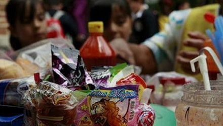 Sedu busca eliminar la comida chatarra en las escuelas