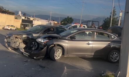 Alcoholizado hombre provoca accidente en Saltillo