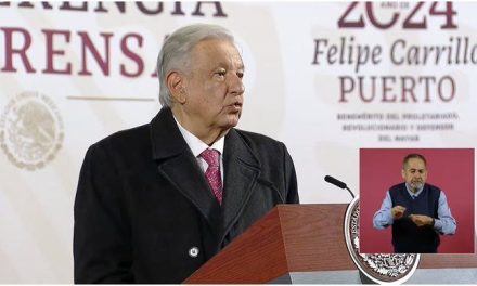 AMLO se despide en su última Mañanera con música y emotivos mensajes