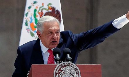 AMLO aprueba paro de la SCJN: ‘están en su derecho y tienen que defender sus privilegios’