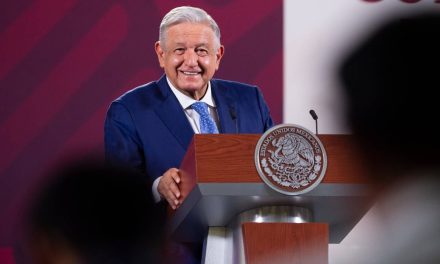 AMLO celebra la aprobación de la reforma a la Guardia Nacional