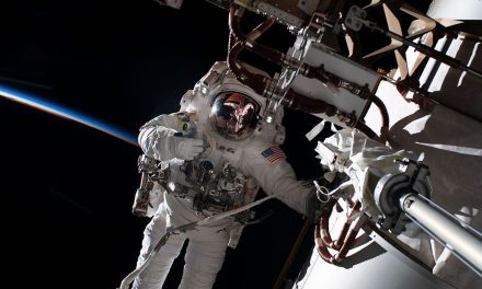 Tensión en las negociaciones de la NASA y Boeing por el regreso de astronautas varados en la EEI