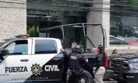 Paciente de Coahuila ataca a un médico con un desarmador durante una consulta en Monterrey