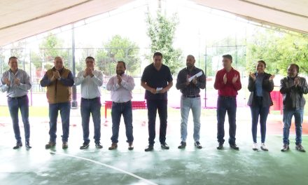 Cumple Chema Morales un compromiso más en Ramos Arizpe