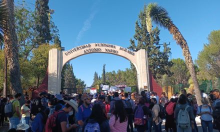 Desesperación estudiantil ante huelga en la UAAAN