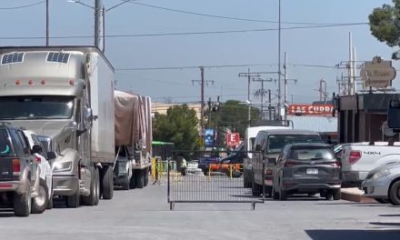 Desquicia a bulevar Jesús Valdez Sánchez por Luis Miguel… su equipo coloca su escenario