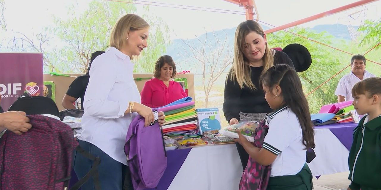 Fundación RCG y el DIF Ramos Arizpe entregan útiles escolares