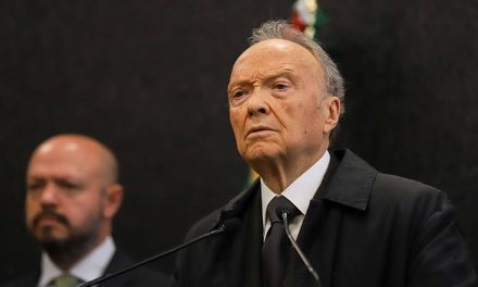 Claudia Sheinbaum confirma continuidad de Alejandro Gertz Manero en la FGR