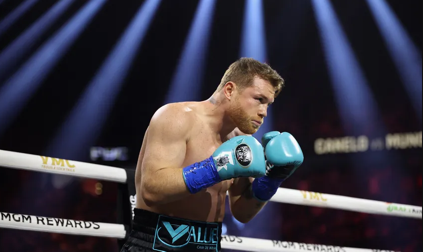 ‘Canelo’ Álvarez considera a Terence Crawford como posible rival