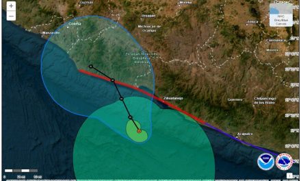 ‘John’ cobra fuerza y vuelve a ser huracán… ahora va rumbo a Jalisco