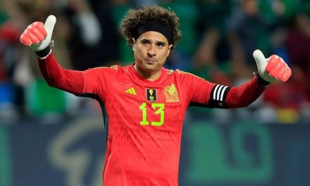 Guillermo Ochoa brilla con el AFS Vila das Aves en la Primeira Liga de Portugal