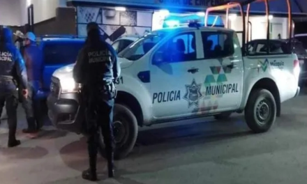 Movilización policiaca en Múzquiz: joven atenta contra su vida