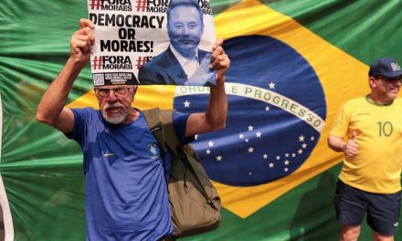 X sigue bloqueada en Brasil mientras la Corte Suprema exige más documentación
