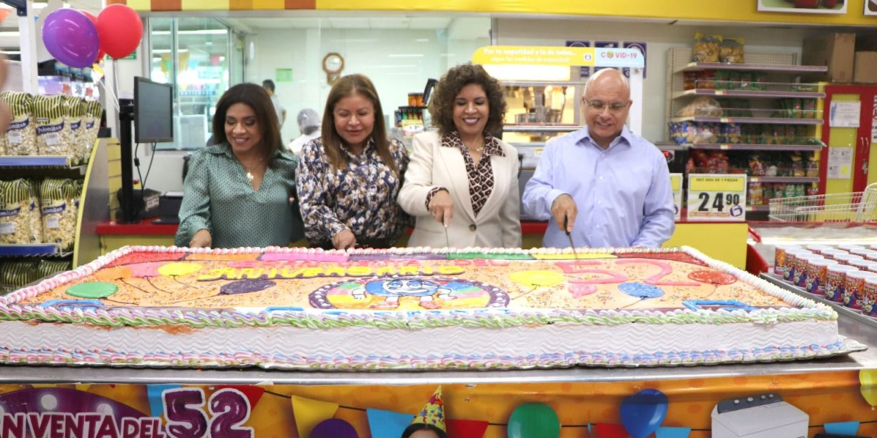 Súper Gutiérrez celebra su 52 aniversario en Sabinas