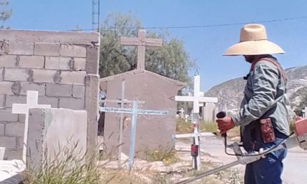 Refuerzan mantenimiento en panteones de Torreón