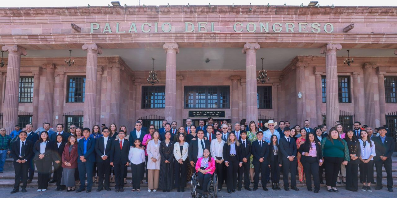 Se realiza el Parlamento Juvenil Coahuila 2024