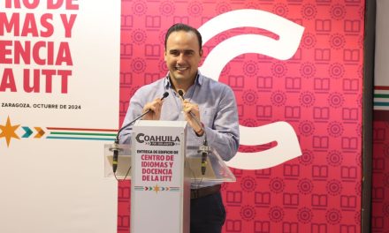 Manolo Jiménez inicia y entrega obras en la Laguna