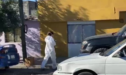 Adicto al cristal decide escapar por la puerta falsa al interior de su domicilio en La Minita