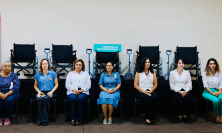 Agradece Diana Haro entrega de aparatos funcionales