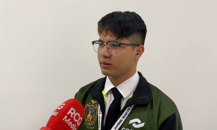 Diputado saltillense de 17 años busca mejorar la salud mental en centros educativos