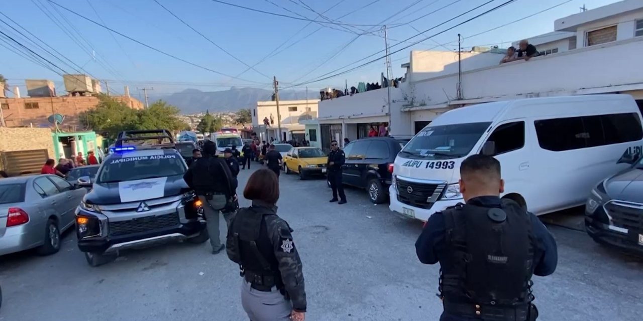 Hombre pierde la vida en vía pública tras ataque con arma blanca en Saltillo