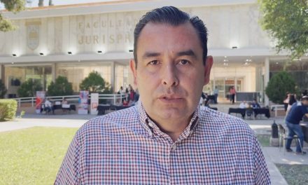 La Facultad de Jurisprudencia entrega a la sociedad  130 abogados competentes y sobresalientes a nivel nacional