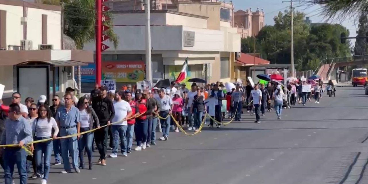 Marchan trabajadores del Poder Judicial del Estado en Saltillo