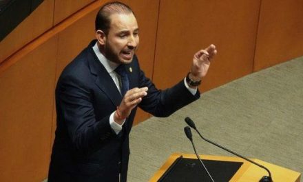 Marko Cortés acusa de vivir en un narcoterrorismo además de destruir la democracia