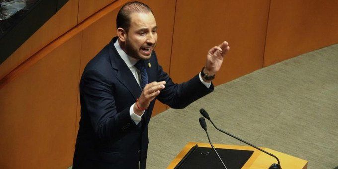 Marko Cortés acusa de vivir en un narcoterrorismo además de destruir la democracia