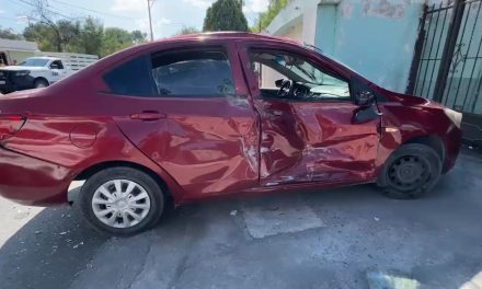 Mujer termina lesionada tras accidente sobre LEA